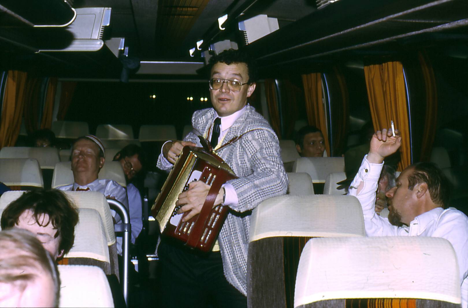 1988 Weinfahrt Heimfahrt im Bus